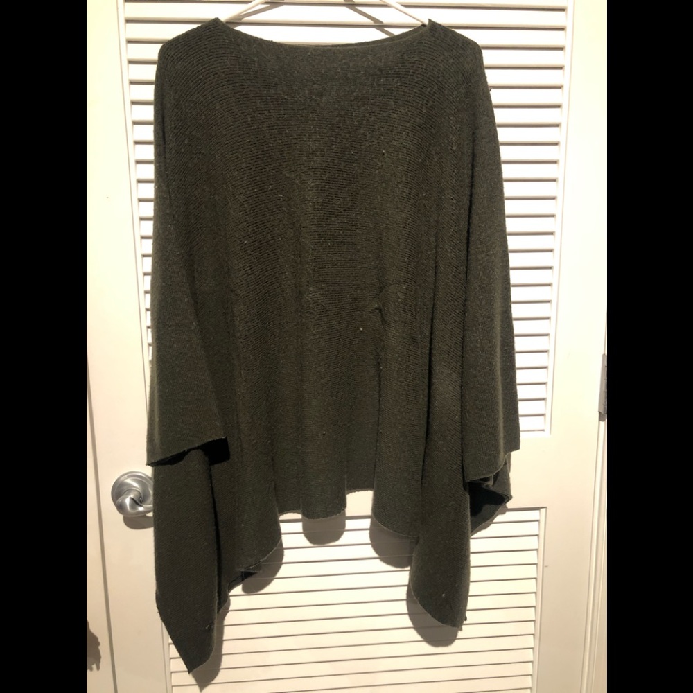 Lululemon poncho